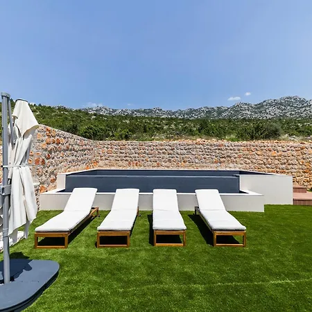 Luxury Casa Sorelle Croatia, Secluded House With A Breathtaking View And Heated Infinity Pool Seline