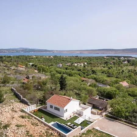 Casa Sorelle Secluded With Breathtaking Pool * סלינה