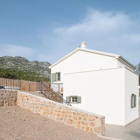 Casa Sorelle Secluded With Breathtaking Pool וילה סלינה