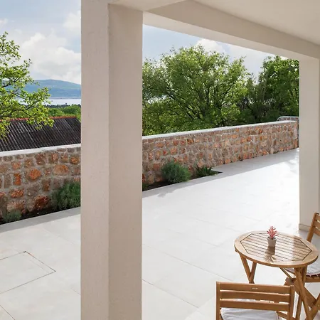 Casa Sorelle Secluded With Breathtaking Pool וילה סלינה