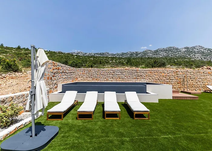 Luxury Casa Sorelle Croatia, Secluded House With A Breathtaking View And Heated Infinity Pool Seline