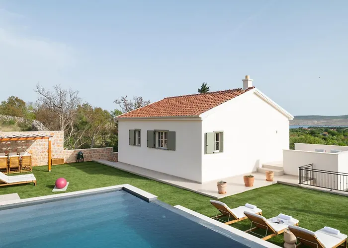 Casa Sorelle Secluded With Breathtaking Pool Seline
