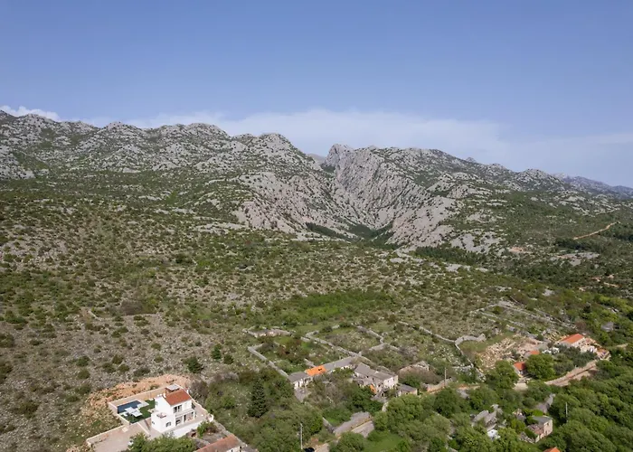 Casa Sorelle Secluded With Breathtaking Pool