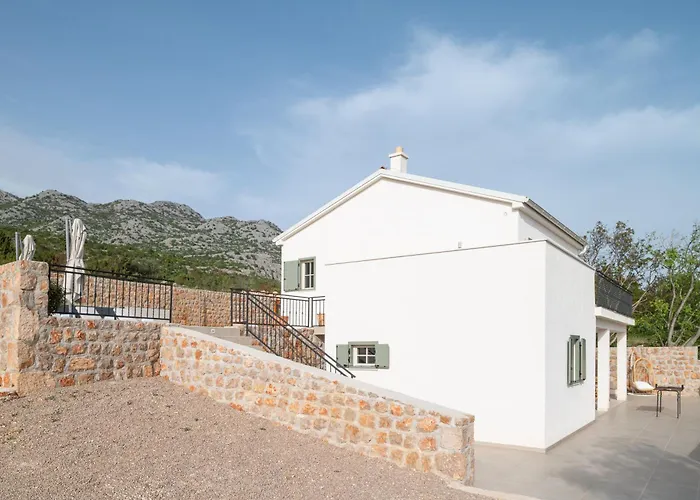 Casa Sorelle Secluded With Breathtaking Pool Vila Seline