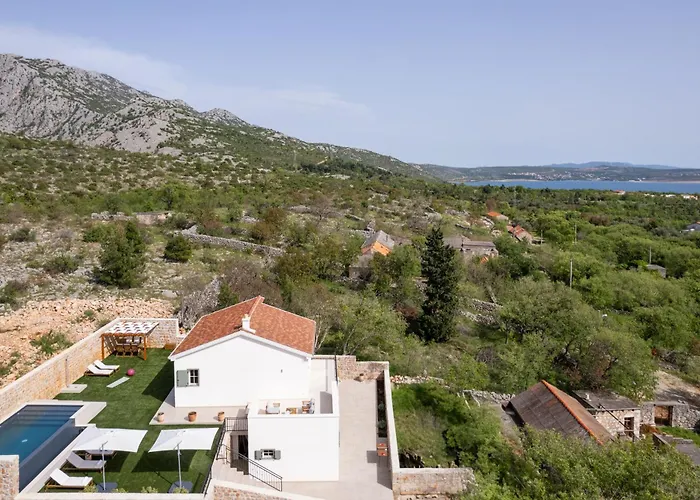 Villa Casa Sorelle Secluded With Breathtaking Pool Seline