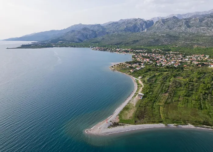 Casa Sorelle Secluded With Breathtaking Pool Villa