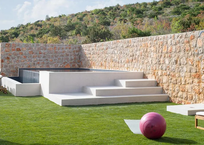 Vila Casa Sorelle Secluded With Breathtaking Pool Seline